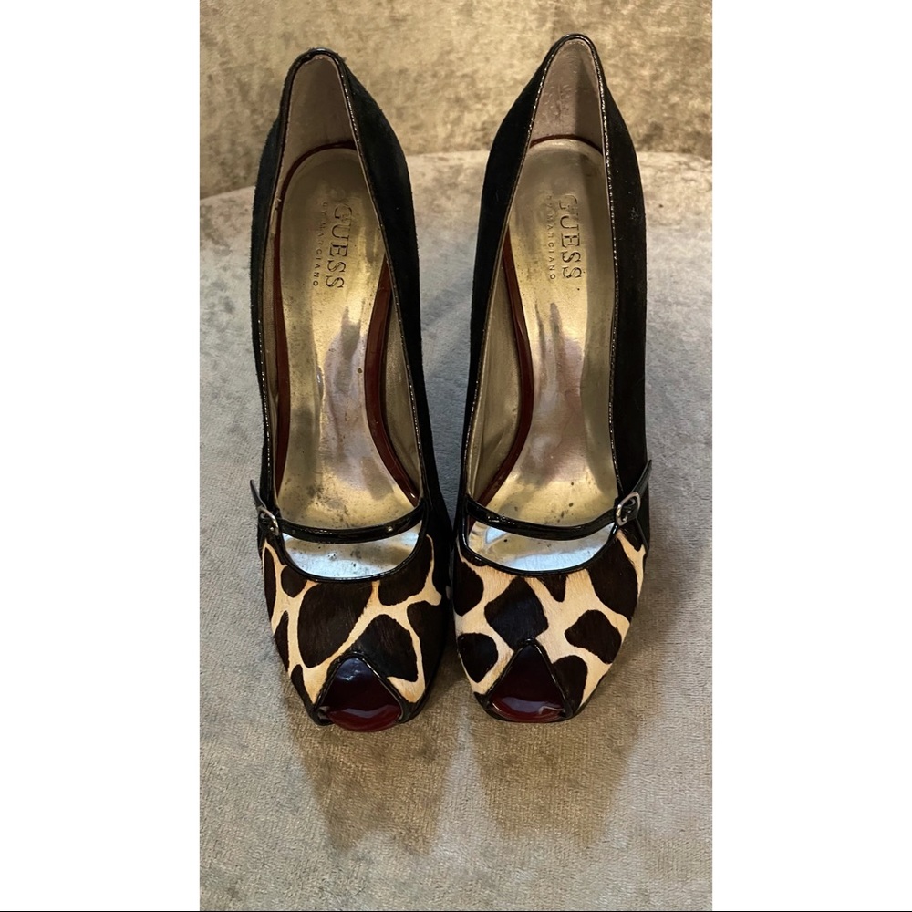 Cow 🐄 print with black and burgundy Guess heels. Box 1